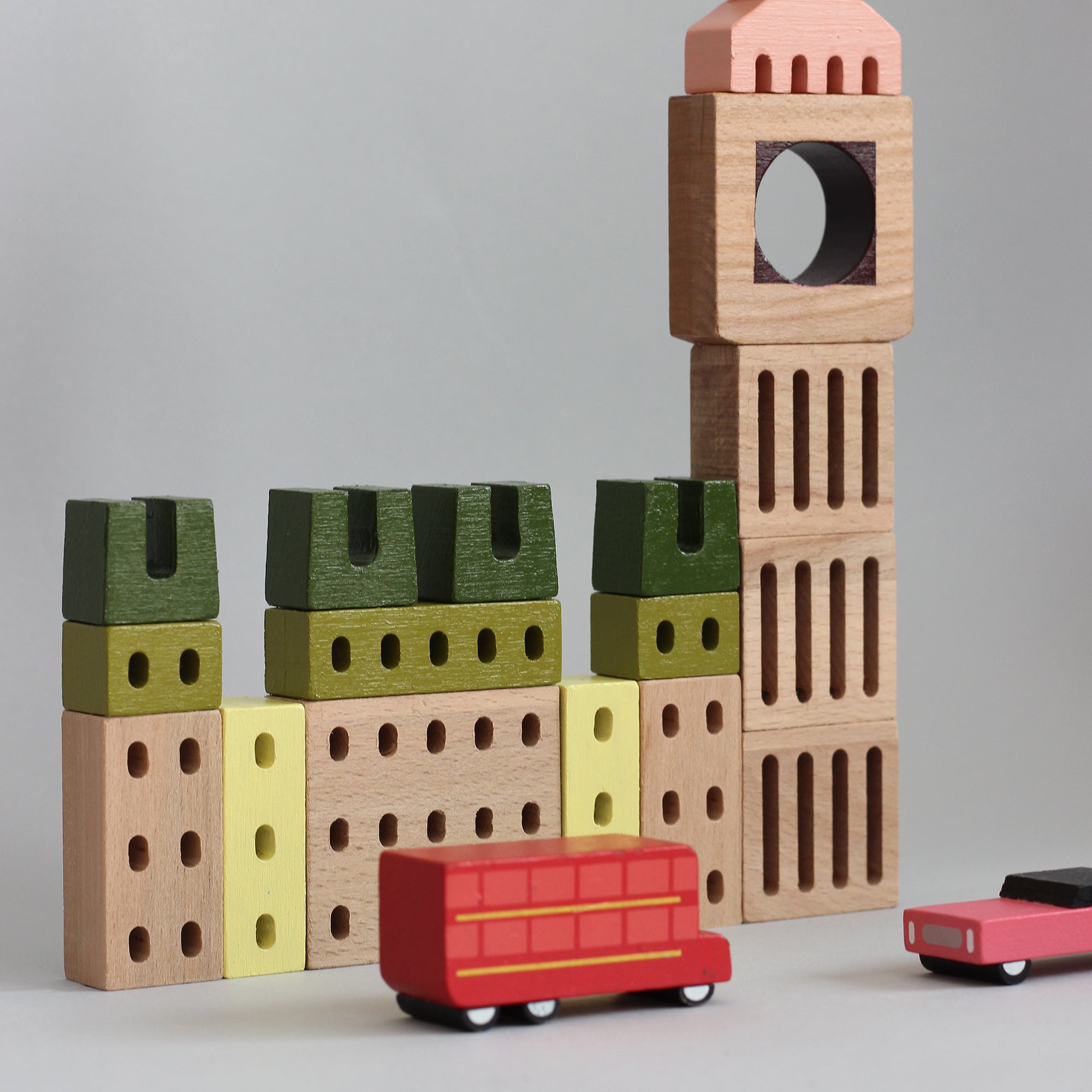 ruu アルファベットオブジェ ニコちゃん 虹 ウッドオブジェ bigben8_2048x.jpg?v=1675245972
